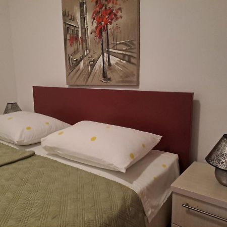 Apartment Mira Шибеник Екстер'єр фото