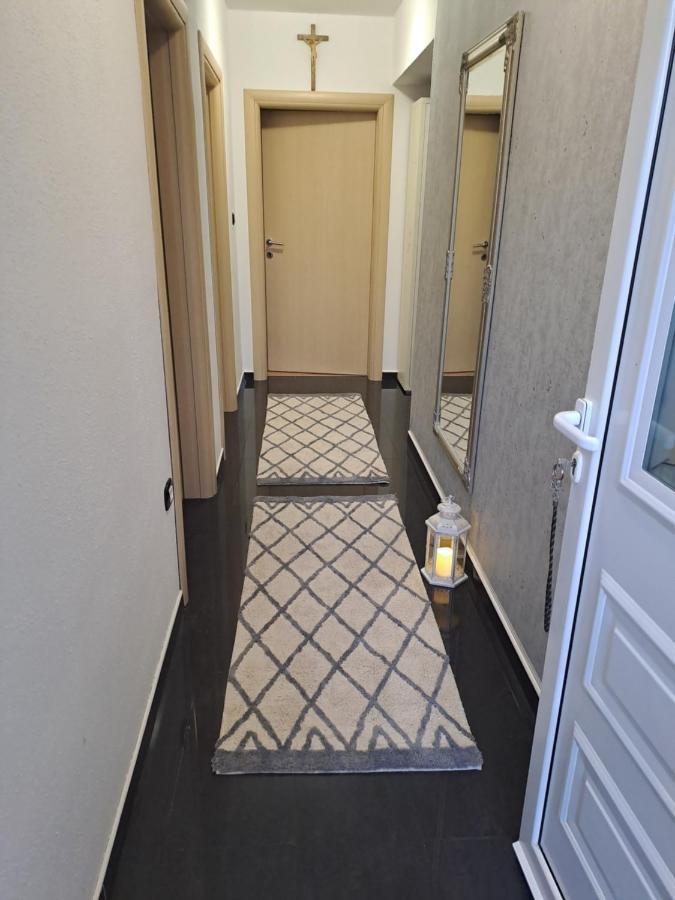 Apartment Mira Шибеник Екстер'єр фото