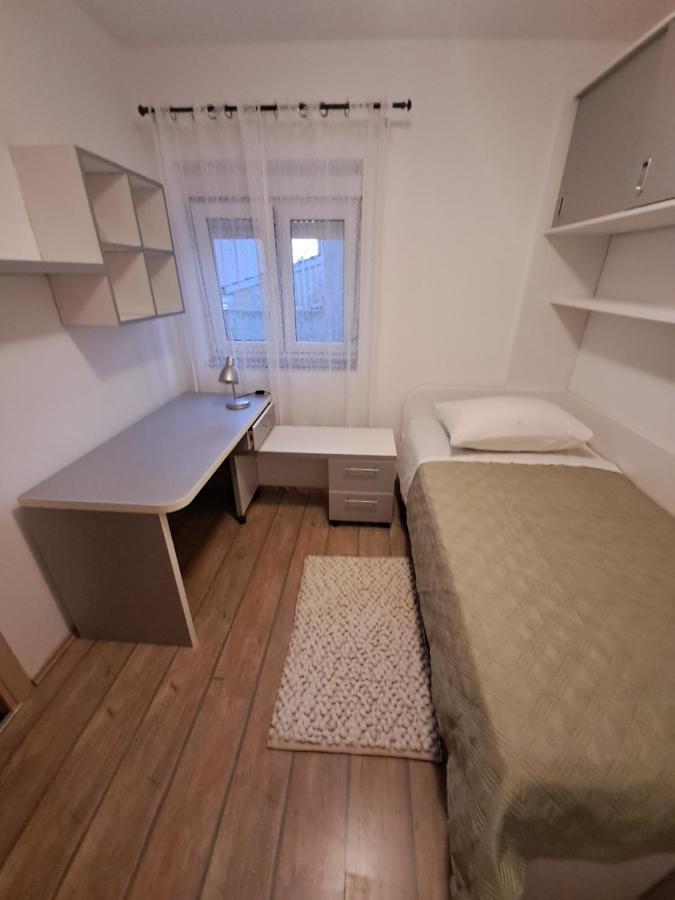 Apartment Mira Шибеник Екстер'єр фото