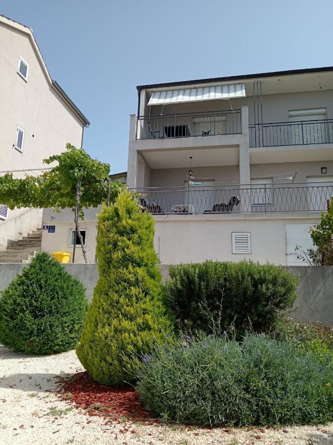 Apartment Mira Шибеник Екстер'єр фото